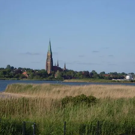 Am Noor Nahe Schleswig Und Dem Wikingerdorf Haithabu * Fahrdorf (Schleswig-Holstein)